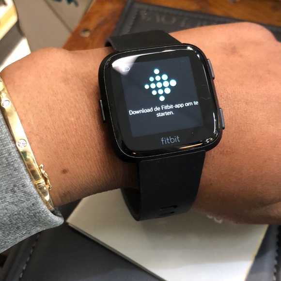 Fitbit Versa - Picture 7 of 8